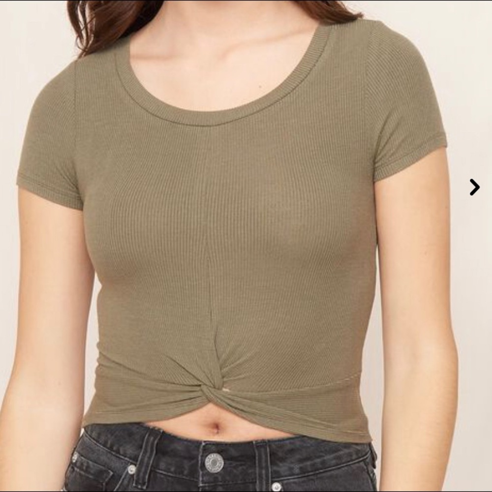 Garage ribbed twist front tee